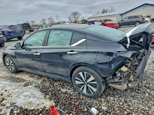 1N4BL4DV6KN310047 2019 NISSAN ALTIMA - Image 2