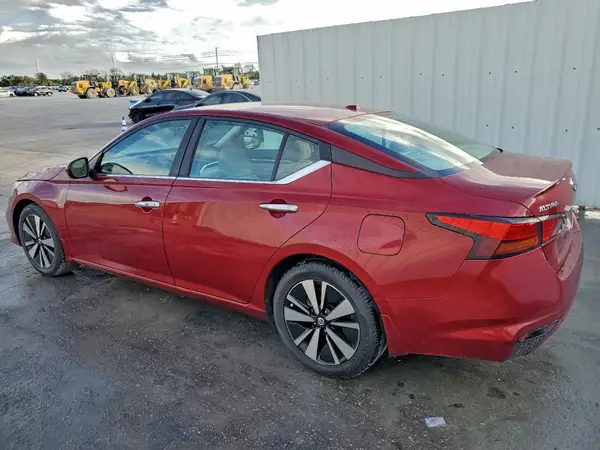 1N4BL4DV6MN300685 2021 NISSAN ALTIMA - Image 2