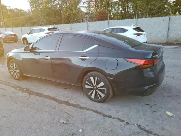 1N4BL4DV6MN359185 2021 NISSAN ALTIMA - Image 2