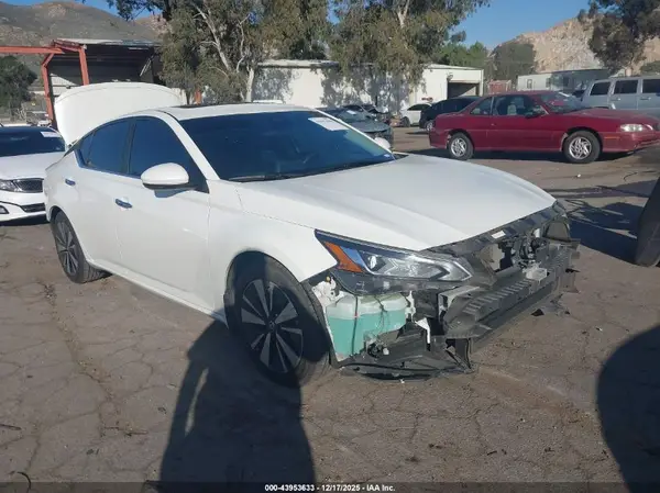 1N4BL4DV6MN382837 2021 NISSAN ALTIMA - Image 1