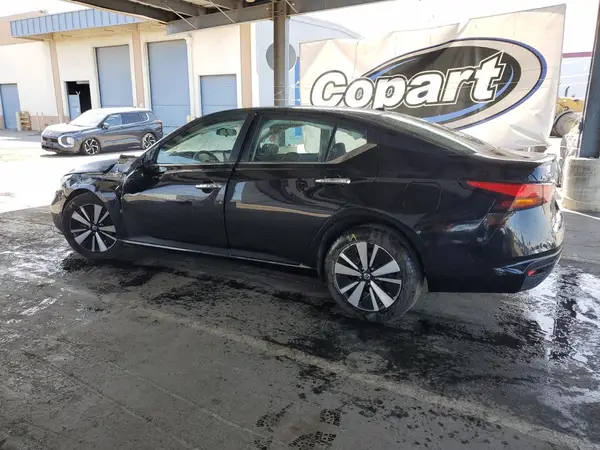 1N4BL4DV6MN403489 2021 NISSAN ALTIMA - Image 2