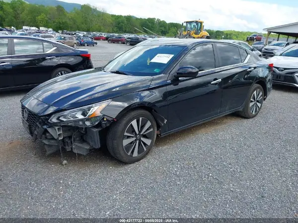 1N4BL4DV6MN411057 2021 NISSAN ALTIMA - Image 2