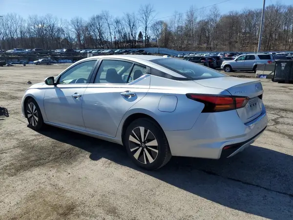 1N4BL4DV6NN324891 2022 NISSAN ALTIMA - Image 2
