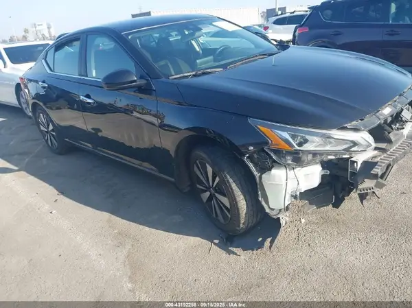 1N4BL4DV6NN349421 2022 NISSAN ALTIMA - Image 1
