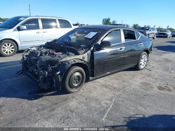 1N4BL4DV6NN352397 2022 NISSAN ALTIMA - Image 2
