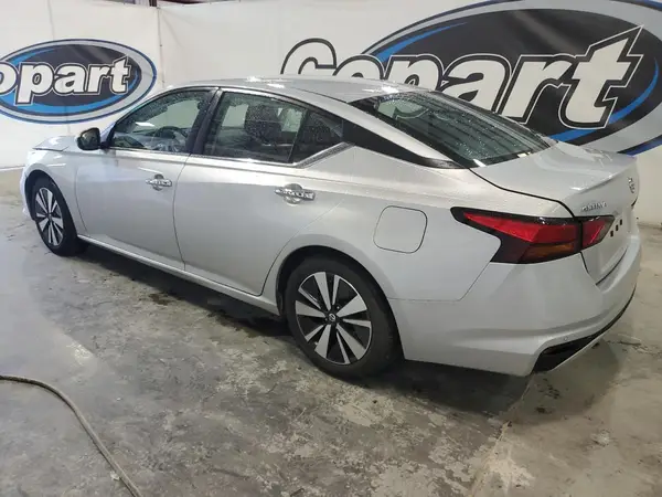 1N4BL4DV6NN365473 2022 NISSAN ALTIMA - Image 2