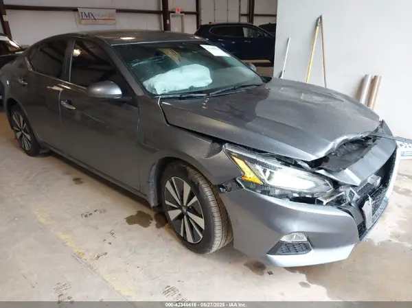 1N4BL4DV6NN372794 2022 NISSAN ALTIMA - Image 1