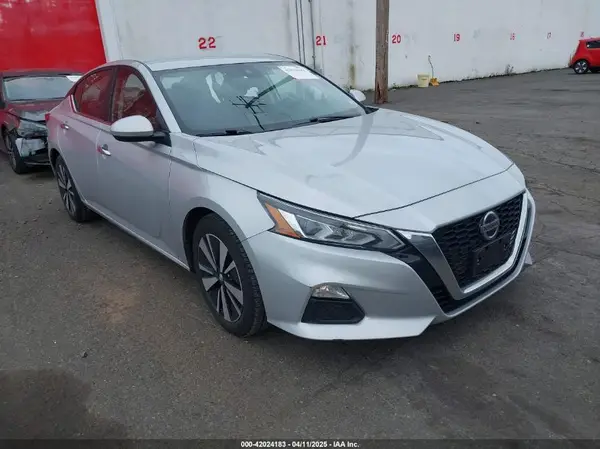1N4BL4DV6NN379986 2022 NISSAN ALTIMA - Image 1