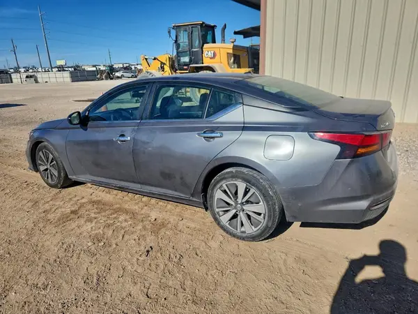 1N4BL4DV6NN387506 2022 NISSAN ALTIMA - Image 2