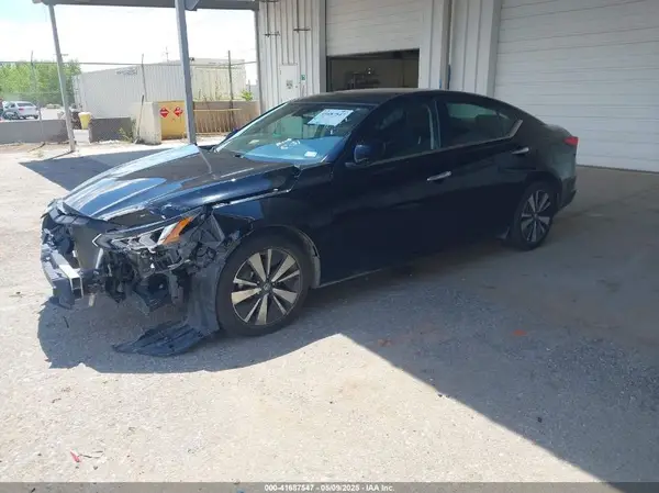 1N4BL4DV6NN423999 2022 NISSAN ALTIMA - Image 2