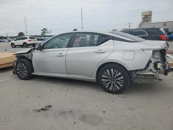 1N4BL4DV6PN305325 2023 NISSAN ALTIMA - Image 2
