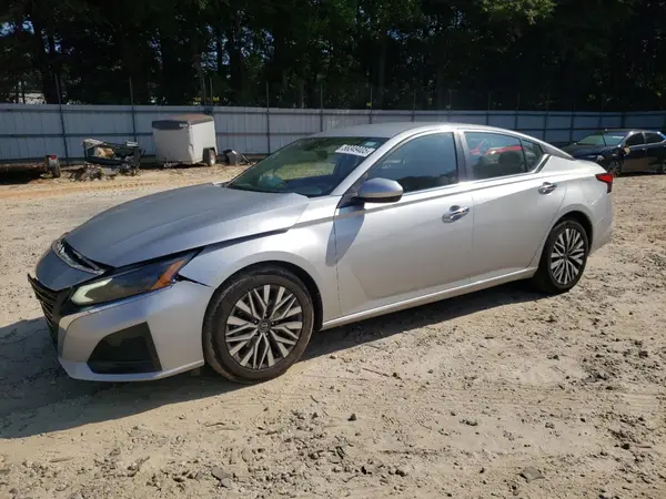 1N4BL4DV6PN339927 2023 NISSAN ALTIMA - Image 1