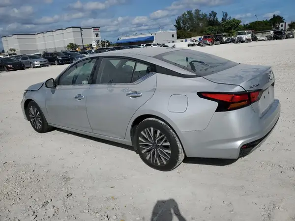 1N4BL4DV6PN342861 2023 NISSAN ALTIMA - Image 2