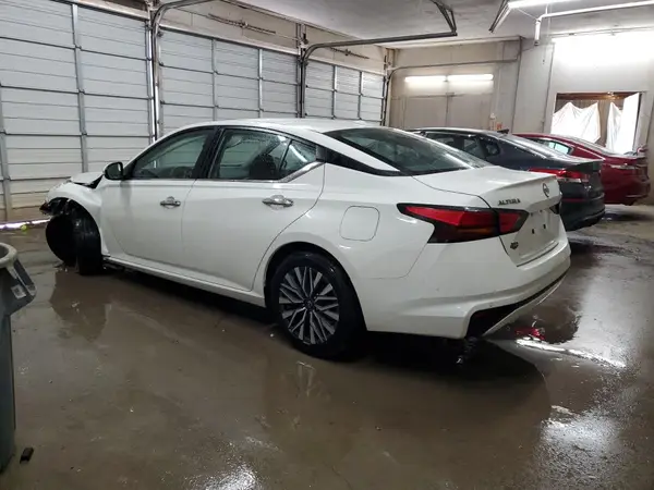 1N4BL4DV6PN343332 2023 NISSAN ALTIMA - Image 2