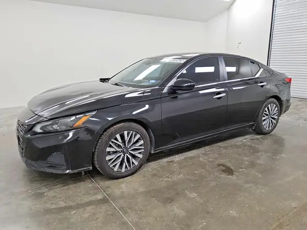 1N4BL4DV6PN360776 2023 NISSAN ALTIMA - Image 1