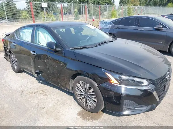 1N4BL4DV6PN369798 2023 NISSAN ALTIMA - Image 1