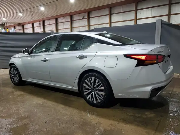 1N4BL4DV6PN374094 2023 NISSAN ALTIMA - Image 2