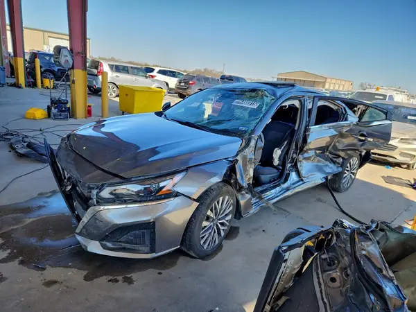 1N4BL4DV6PN374693 2023 NISSAN ALTIMA - Image 1
