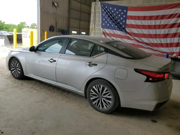 1N4BL4DV6PN385340 2023 NISSAN ALTIMA - Image 2