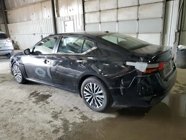 1N4BL4DV6PN388898 2023 NISSAN ALTIMA - Image 2