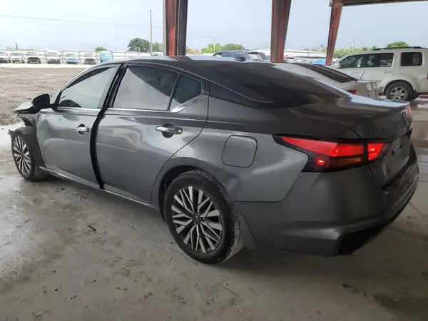 1N4BL4DV6PN397178 2023 NISSAN ALTIMA - Image 2