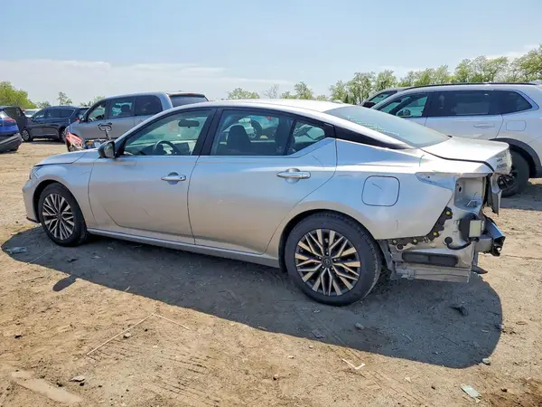 1N4BL4DV6RN304727 2024 NISSAN ALTIMA - Image 2