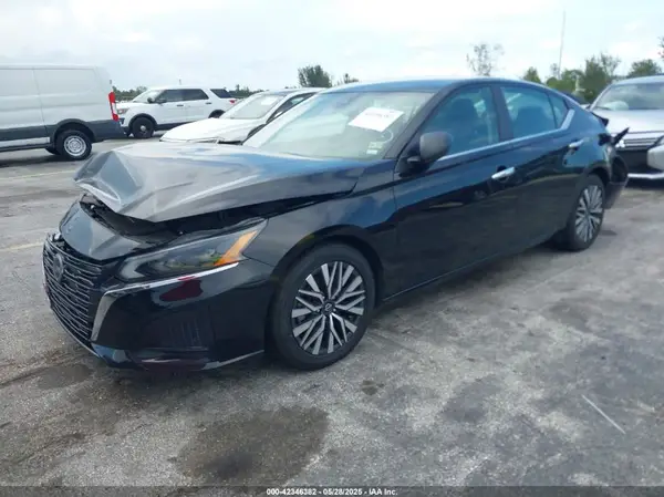 1N4BL4DV6RN306672 2024 NISSAN ALTIMA - Image 2
