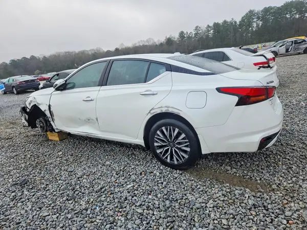 1N4BL4DV6RN315677 2024 NISSAN ALTIMA - Image 2