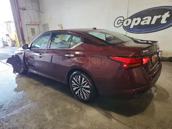 1N4BL4DV6RN318319 2024 NISSAN ALTIMA - Image 2