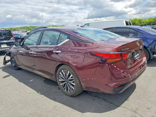 1N4BL4DV6RN319793 2024 NISSAN ALTIMA - Image 2