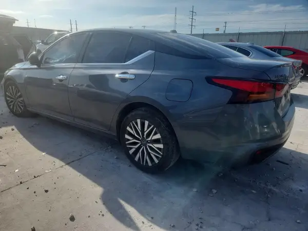 1N4BL4DV6RN322676 2024 NISSAN ALTIMA - Image 2