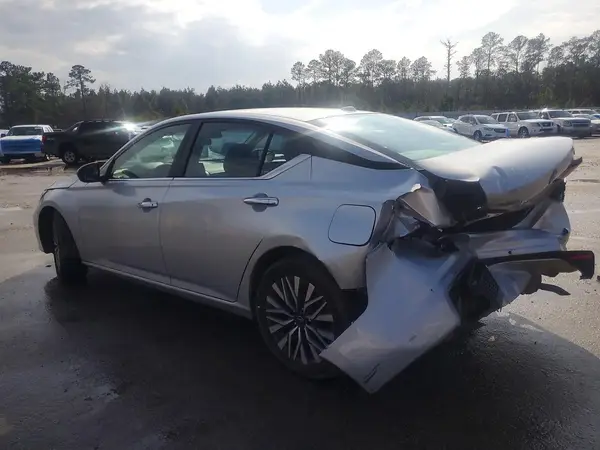 1N4BL4DV6RN338411 2024 NISSAN ALTIMA - Image 2