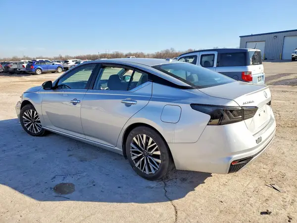 1N4BL4DV6RN345360 2024 NISSAN ALTIMA - Image 2