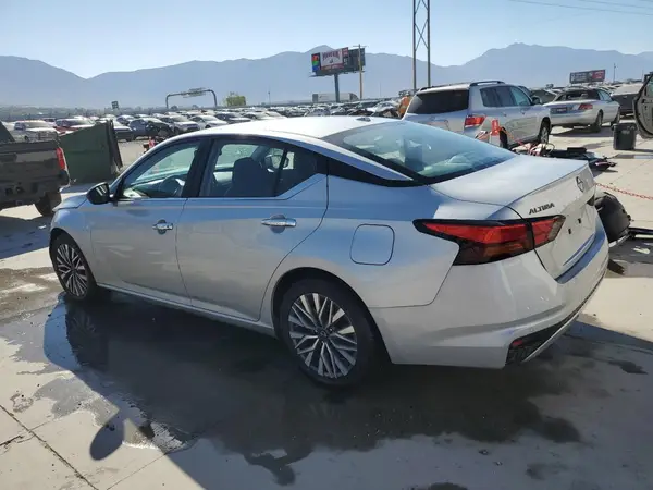 1N4BL4DV6RN345956 2024 NISSAN ALTIMA - Image 2