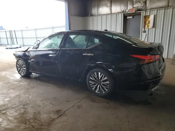 1N4BL4DV6RN348453 2024 NISSAN ALTIMA - Image 2
