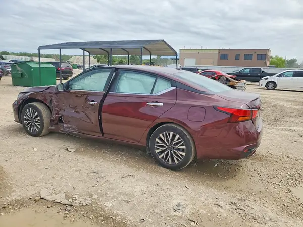 1N4BL4DV6RN350820 2024 NISSAN ALTIMA - Image 2