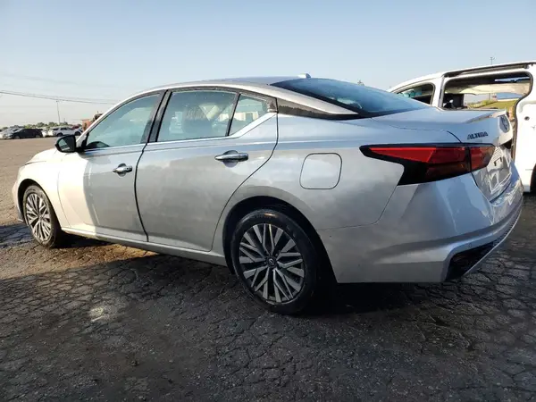 1N4BL4DV6RN351580 2024 NISSAN ALTIMA - Image 2