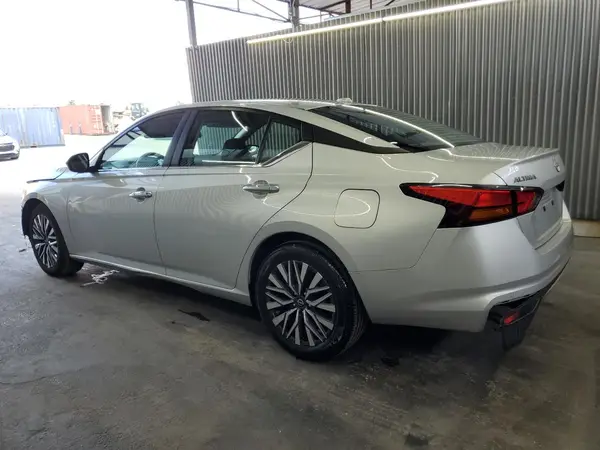 1N4BL4DV6RN375328 2024 NISSAN ALTIMA - Image 2