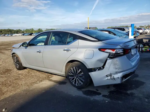 1N4BL4DV6RN376883 2024 NISSAN ALTIMA - Image 2