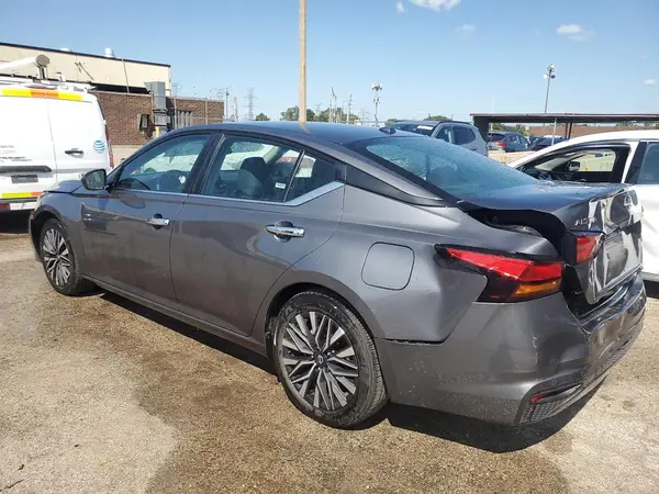 1N4BL4DV6RN381842 2024 NISSAN ALTIMA - Image 2
