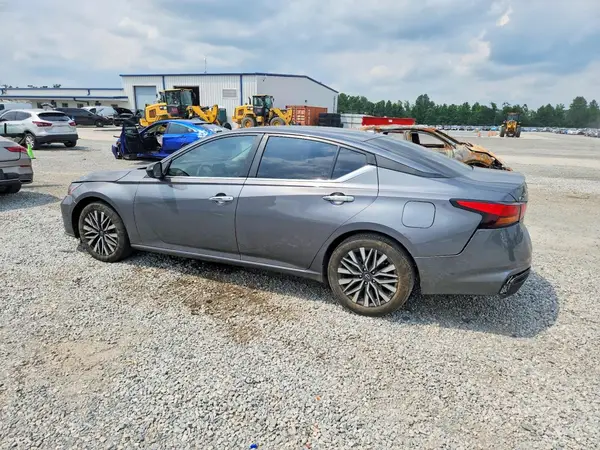 1N4BL4DV6RN382988 2024 NISSAN ALTIMA - Image 2