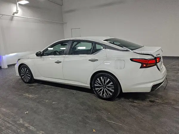1N4BL4DV6RN386622 2024 NISSAN ALTIMA - Image 2