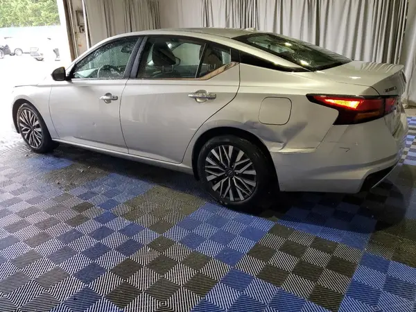 1N4BL4DV6RN391075 2024 NISSAN ALTIMA - Image 2