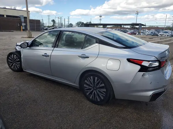 1N4BL4DV6RN391786 2024 NISSAN ALTIMA - Image 2