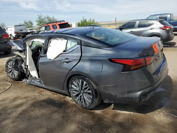1N4BL4DV6RN402799 2024 NISSAN ALTIMA - Image 2
