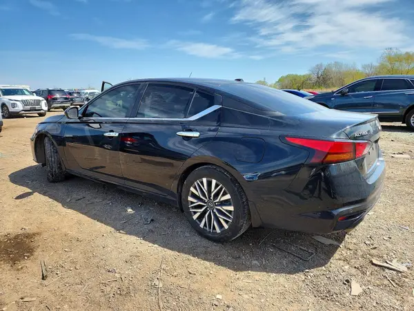 1N4BL4DV6RN402835 2024 NISSAN ALTIMA - Image 2