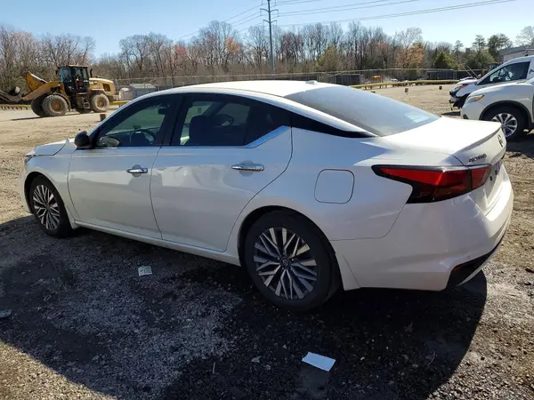 1N4BL4DV6RN415472 2024 NISSAN ALTIMA - Image 2