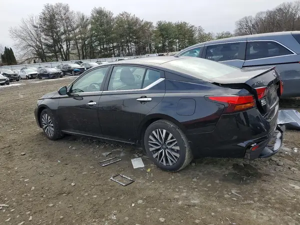 1N4BL4DV6RN423314 2024 NISSAN ALTIMA - Image 2