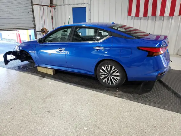 1N4BL4DV6SN302563 2025 NISSAN ALTIMA - Image 2