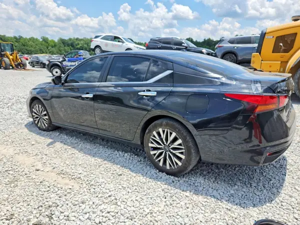 1N4BL4DV6SN302692 2025 NISSAN ALTIMA - Image 2